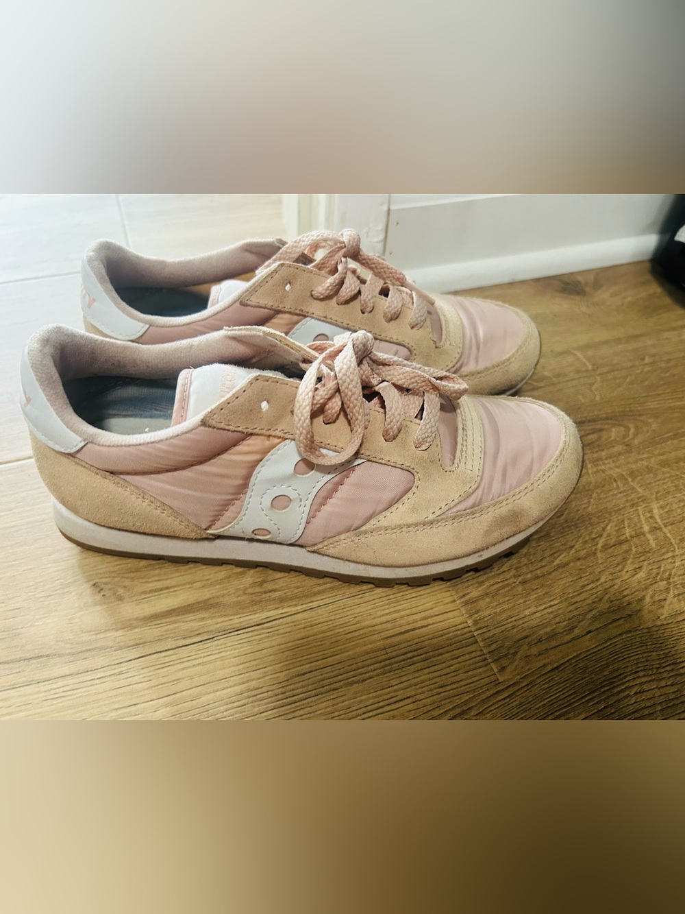 Saucony Women’s Pink Athletic Sneakers - Casual Lace-Up Trainer